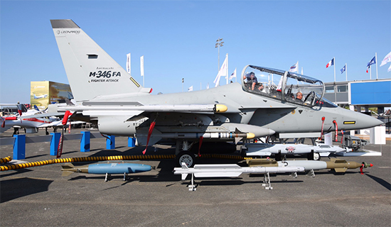 Presentato da Leonardo al Salone di Le Bourget il nuovo M-346FA (Fighter Attack).
