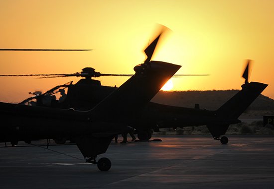 Traguardo delle 12.000 ore di volo per gli elicotteri italiani nei 10 anni di presenza in Afghanistan.