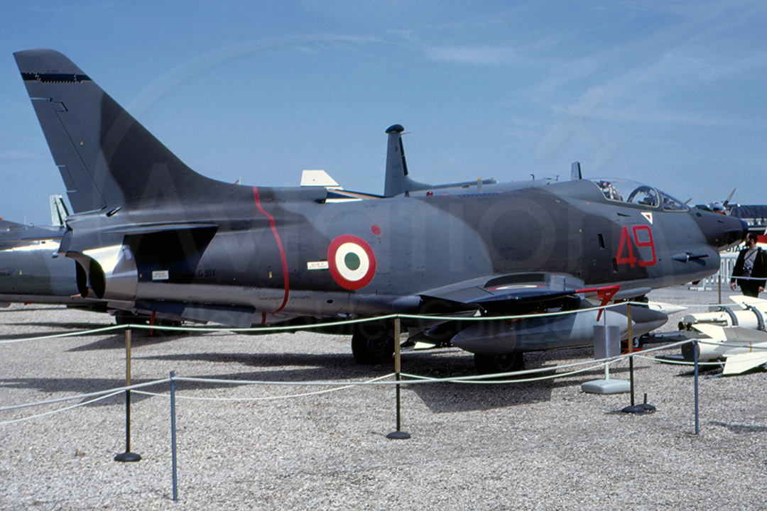 Il G.91Y, Numero Costruzione 1, effettuò il primo volo il il 22 Dicembre 1966.